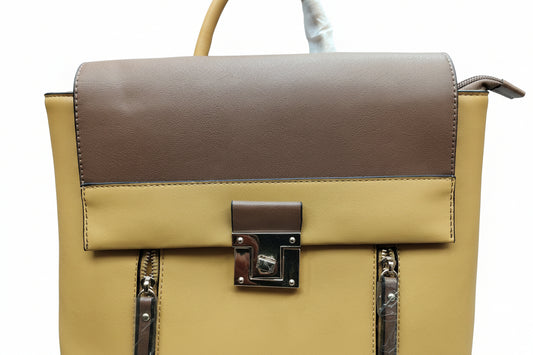 Color amarillo mostaza con Brown