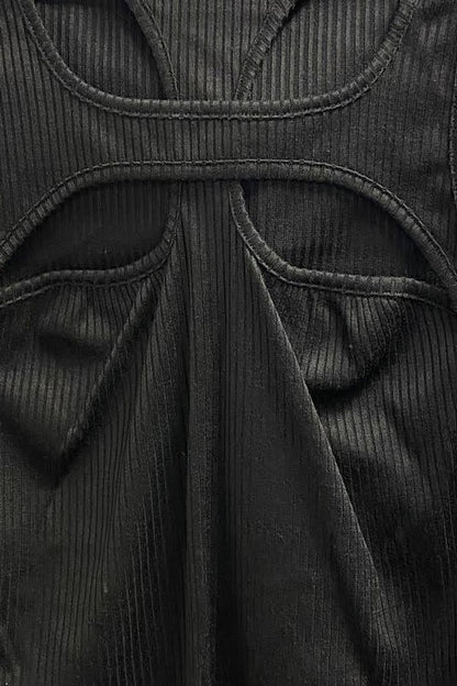 CROP TOP IN BLACK