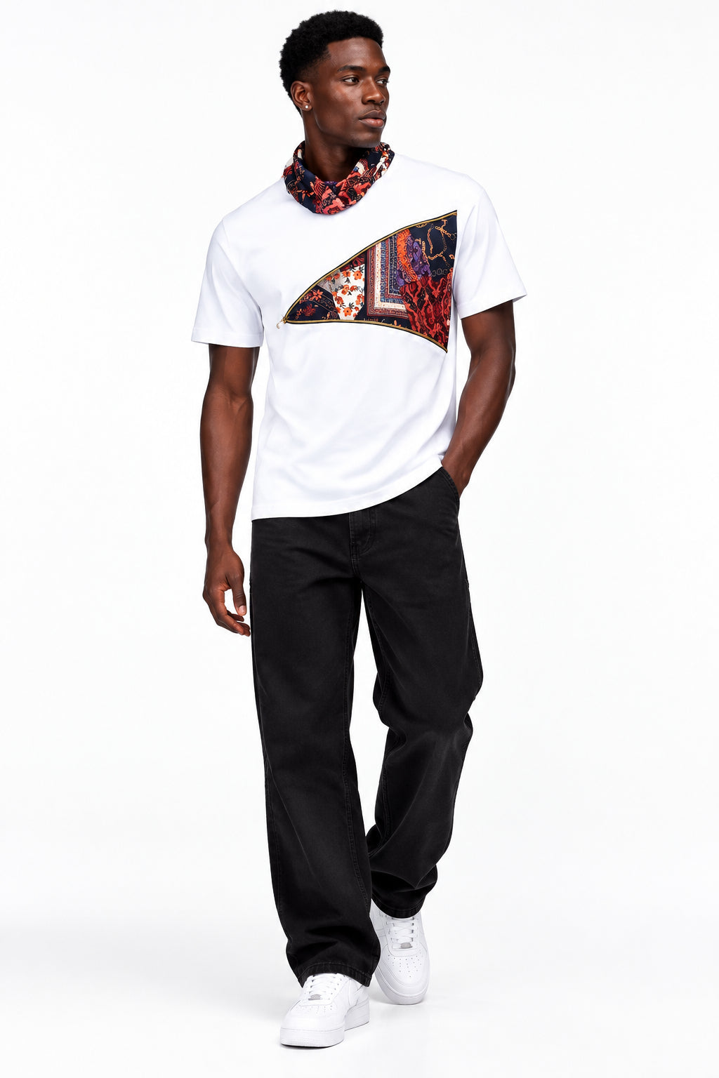 Camiseta Paisley con capucha blanca