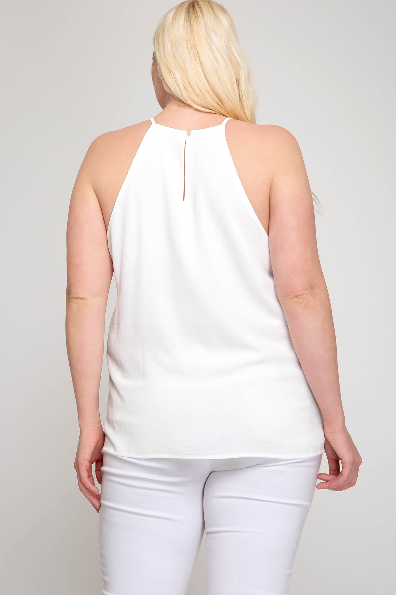 top blends casual elegance.