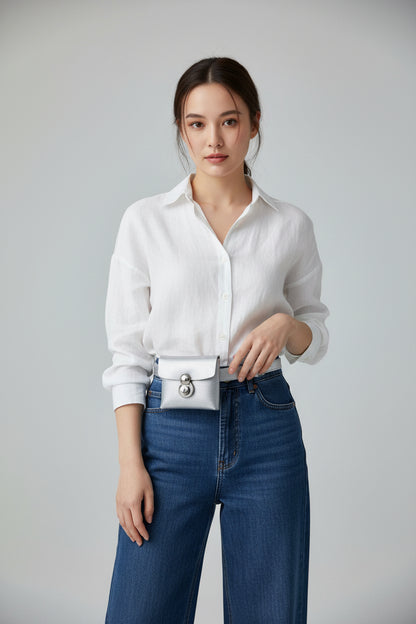 Synthetic leather belt in silver color