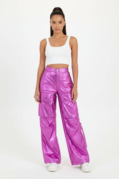 Metallic pink cargo pants fashion at your finge tips 100% NYLON MEDE IN CHINA (Copia)