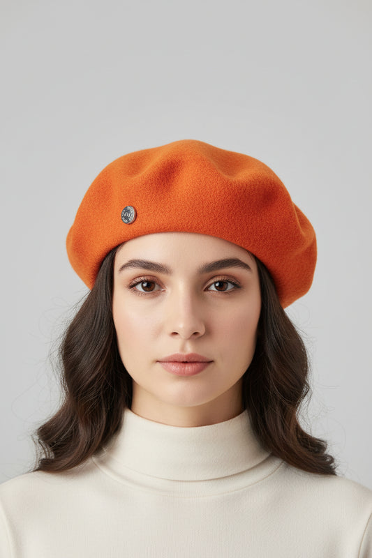 Spanish Wool Beret Hat Female Elegant French Painter Hat Badge Satin Lined British Retro Stewardess Hat
