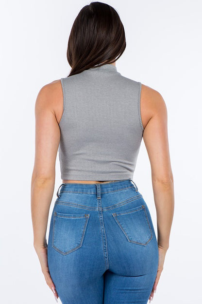 CROP TOP IN BLACK