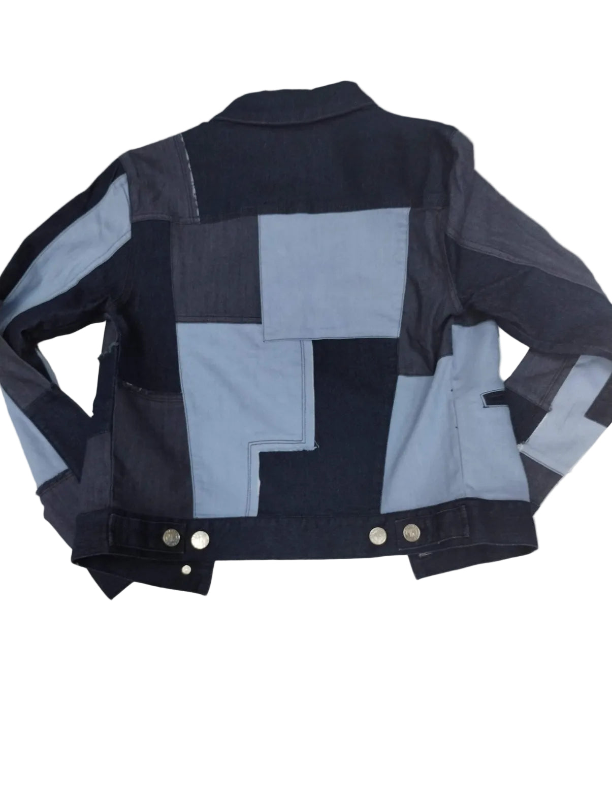 jackets en jeans azul claro y azul oscuro.