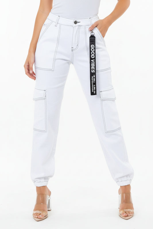 PANTALONES JOGGER CARGO DE CINTURA ALTA EN BLANCO