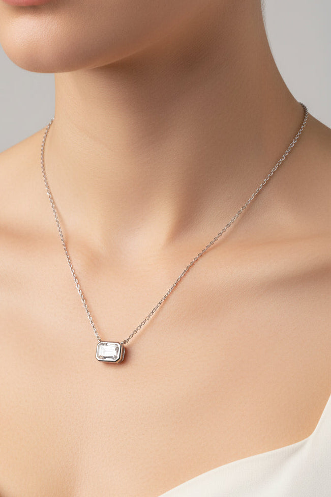 Xindeyi S925 Sterling Silver Necklace For Women, Sugar Cube Moissanite Clavicle Chain, Exquisite Neck Chain, Factory Ready Stock