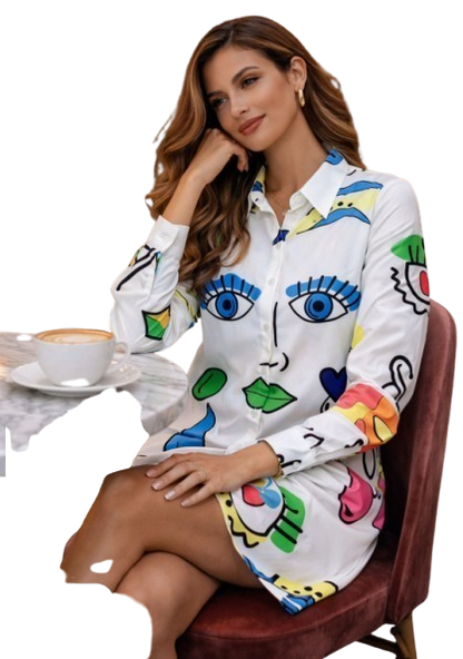 Vestido en blanco con diseño azul amarillo variado