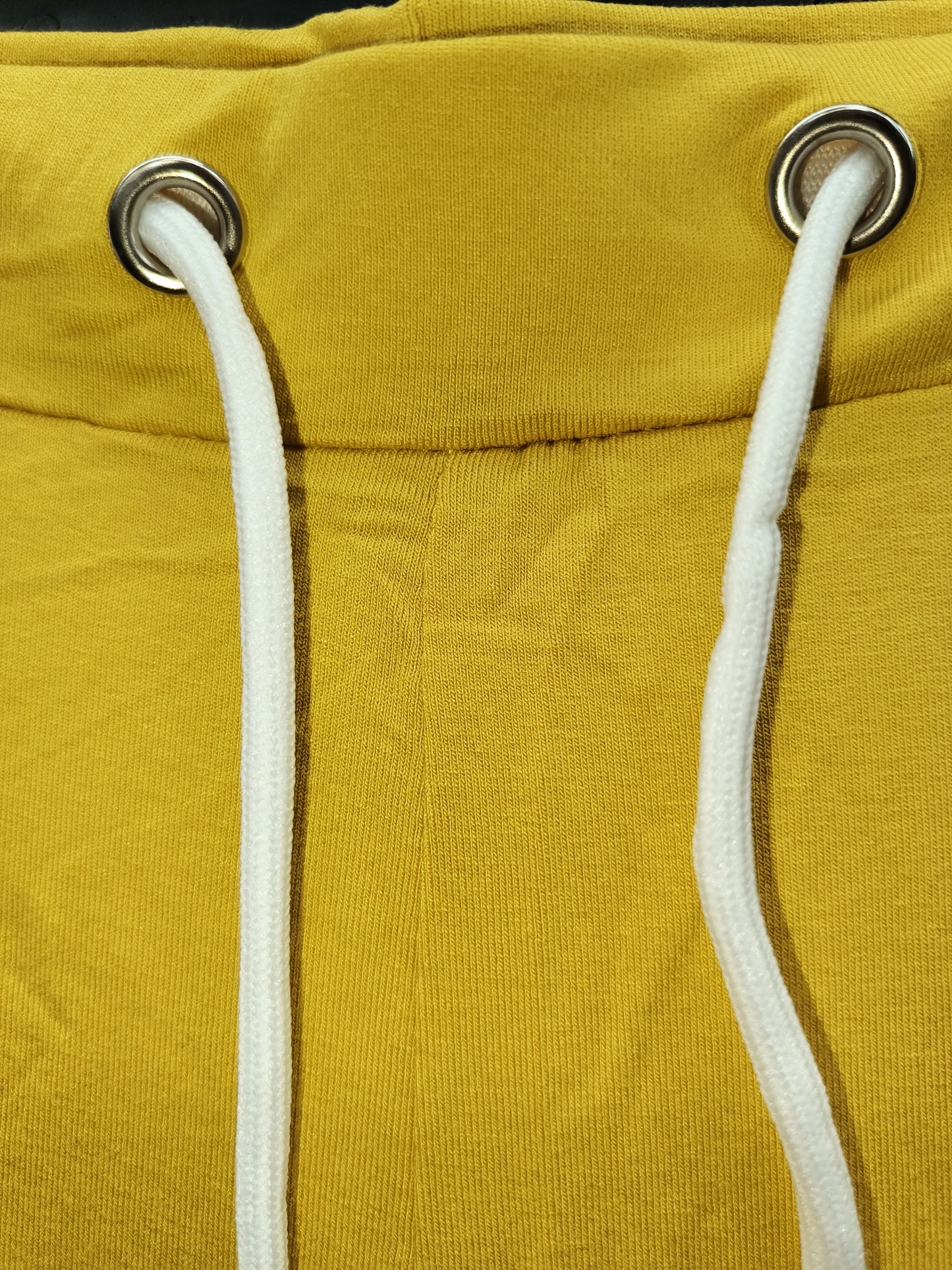 Conjunto de dos piezas color sólido con raya a los lados