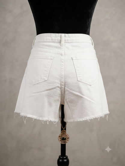 Pantalón corto en brillo color blanco con brillo# 3