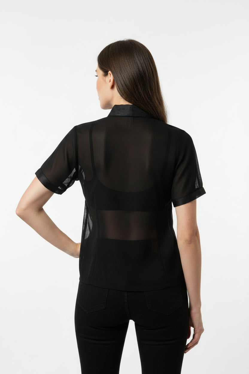 Blusa negra transparente