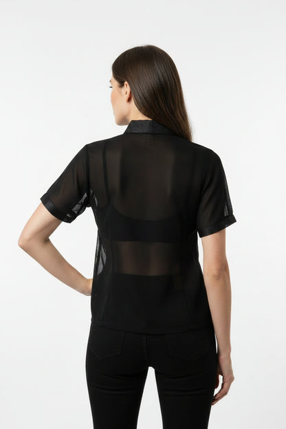 Blusa negra transparente