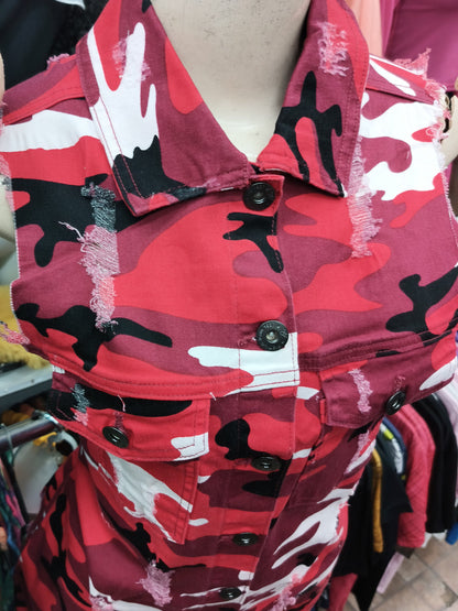 Hermoso vestido camuflado con dos colores con diseño en roto