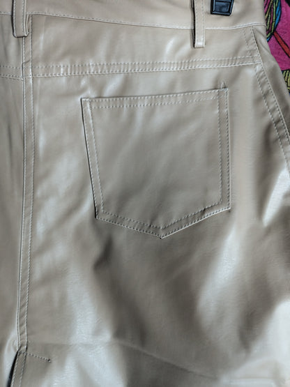 falda imitacion de leder en Crema