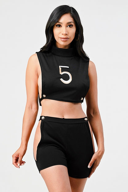 SET Two-piece in two colors: black.